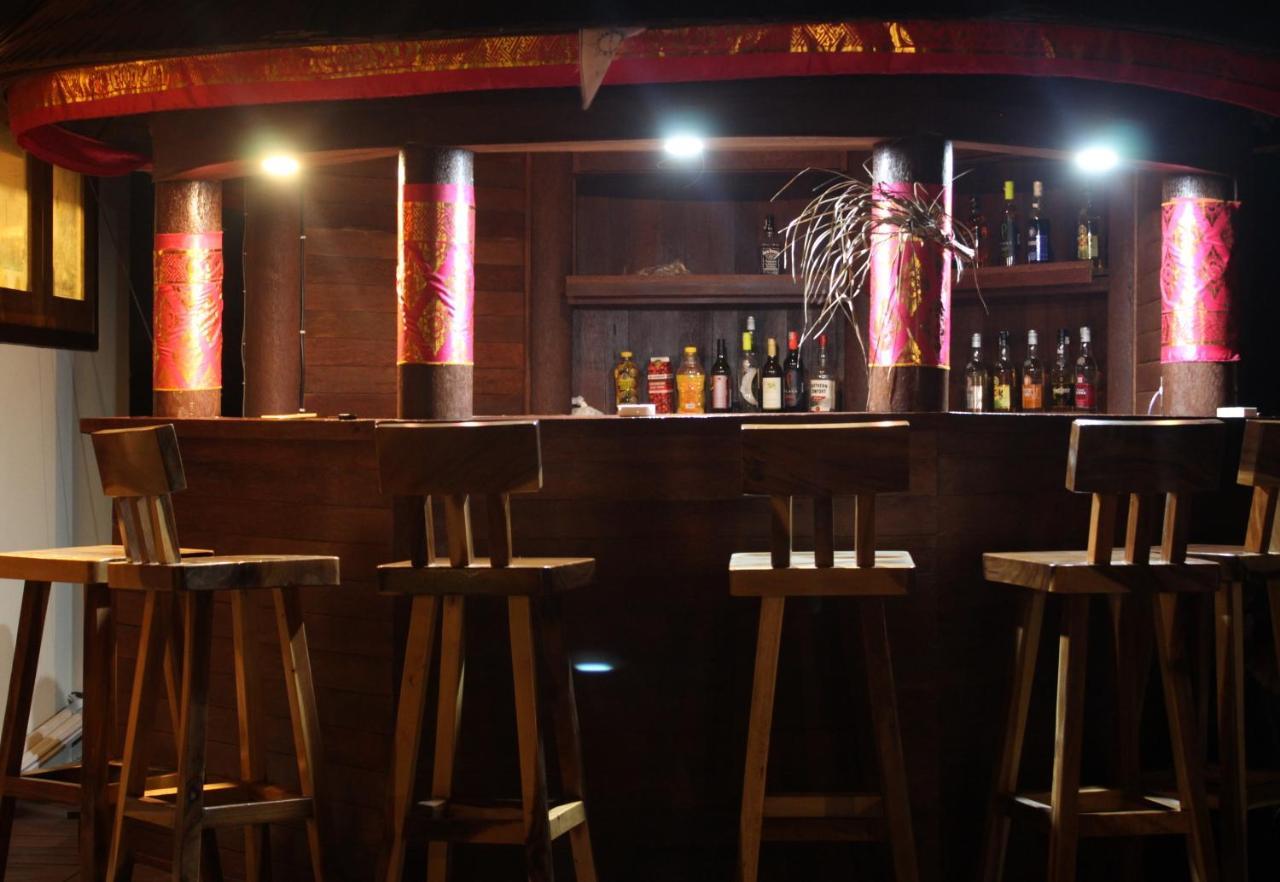 海洋阳台套房奢华 - 欧兹集团酒店 Batununggul 外观 照片